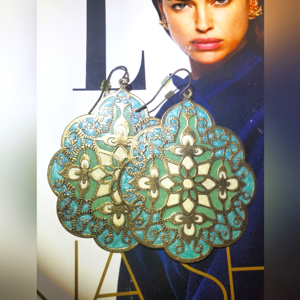 Beautiful vintage Bohemian filigree earrings